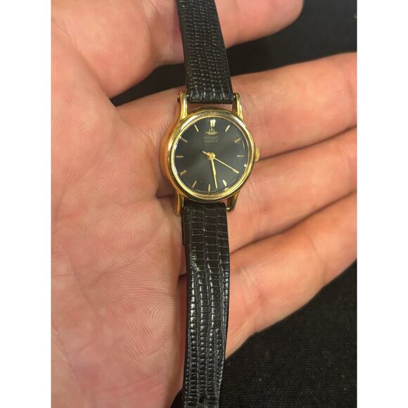 Vintage Seiko 2Y01-0010 Women’s Watch! New Battery!